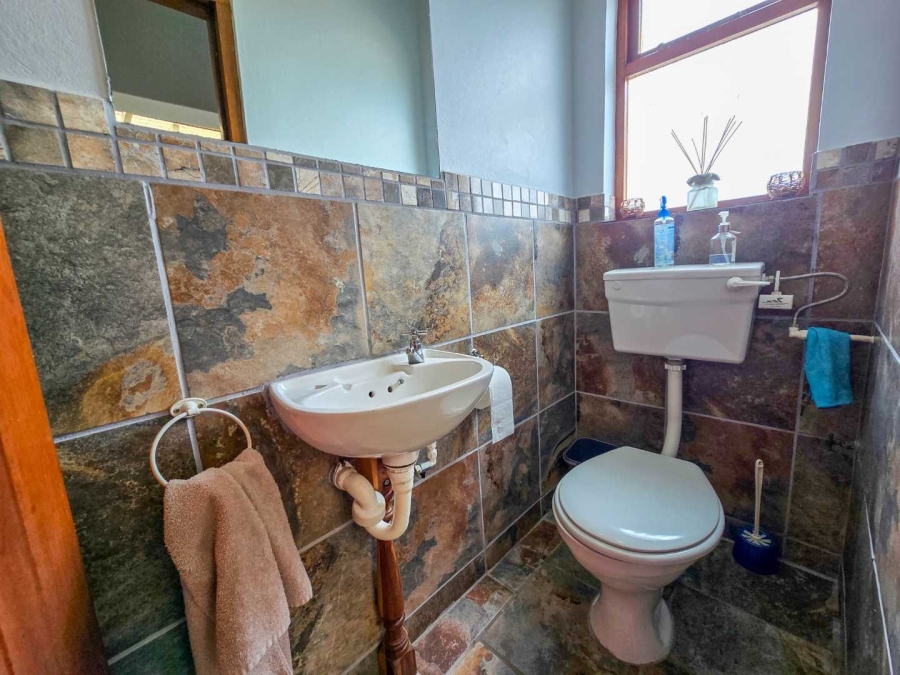 4 Bedroom Property for Sale in Stilbaai Wes Western Cape